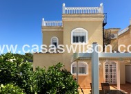 Sale - Villa - Torrevieja - Nueva Torrevieja - Aguas Nuevas