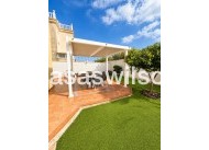 Sale - Villa - Torrevieja - Nueva Torrevieja - Aguas Nuevas