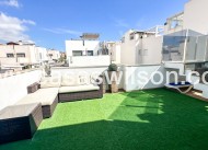 Sale - Villa - Torrevieja - Nueva Torrevieja - Aguas Nuevas