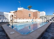 Sale - Villa - Torrevieja - Urbanización San Luis
