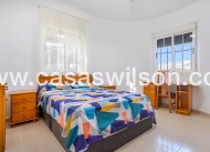 Sale - Villa - Torrevieja - Urbanización San Luis