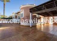 Sale - Villa - Torrevieja - Urbanización San Luis