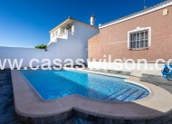 Sale - Villa - Torrevieja - Urbanización San Luis