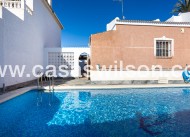 Sale - Villa - Torrevieja - Urbanización San Luis