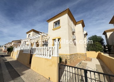 Townhouse - Sale - Villamartin - Villamartín