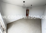 Venta - Apartamento - Los Montesinos