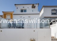 Venta - Chalet - Torrevieja - Aguas Nuevas