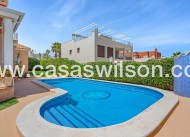 Venta - Chalet - Torrevieja - La Mata