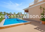 Venta - Chalet - Torrevieja - La Mata