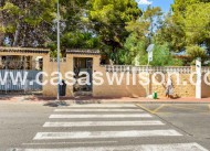 Venta - Chalet - Torrevieja - Los Balcones - Los Altos del Edén
