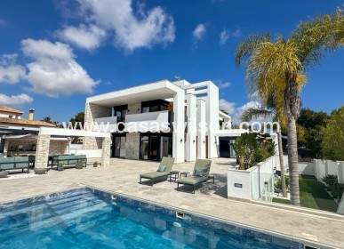 Villa - Bestaande bouw - Villamartin - Villamartín