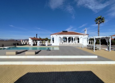 Villa - Sale - El Mudamiento - El Mudamiento