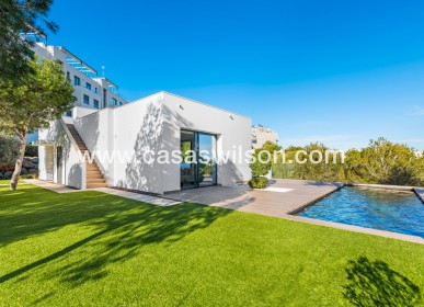 Villa - Sale - Las Colinas Golf - Las Colinas golf