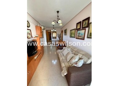 Villa - Sale - Torrevieja - Centro