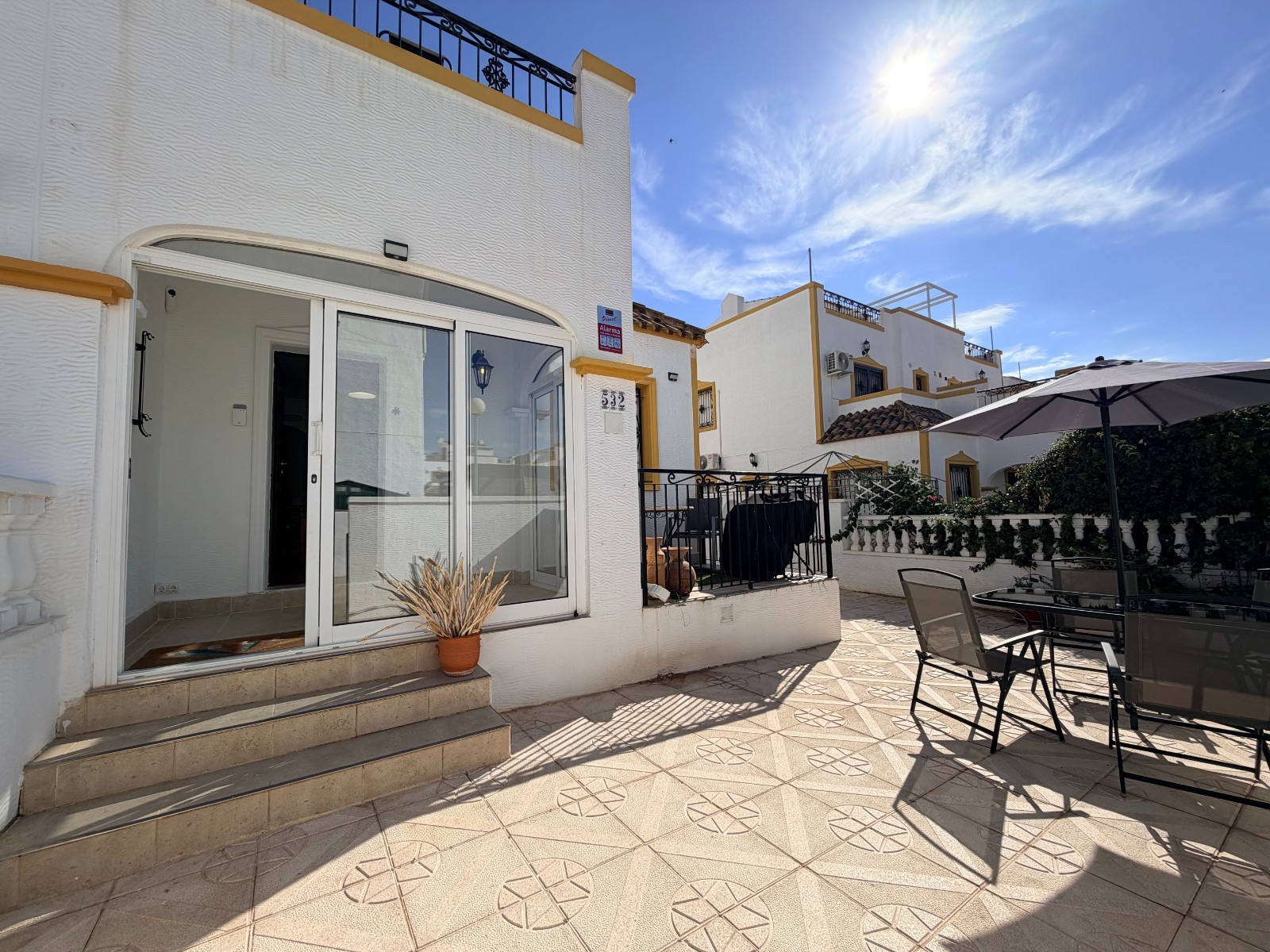 Woning · Herverkoop - Orihuela · Entre Naranjos Vistabella · Alicante · Spanje