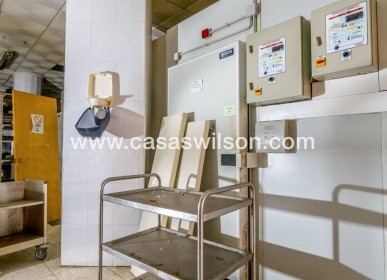 Sale - Business premises - Torrevieja