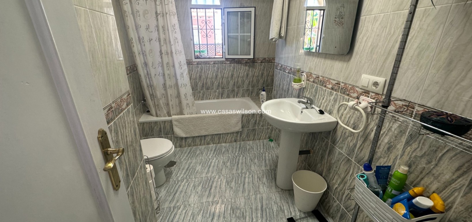 Venta - Chalet - Orihuela - Playa Flamenca