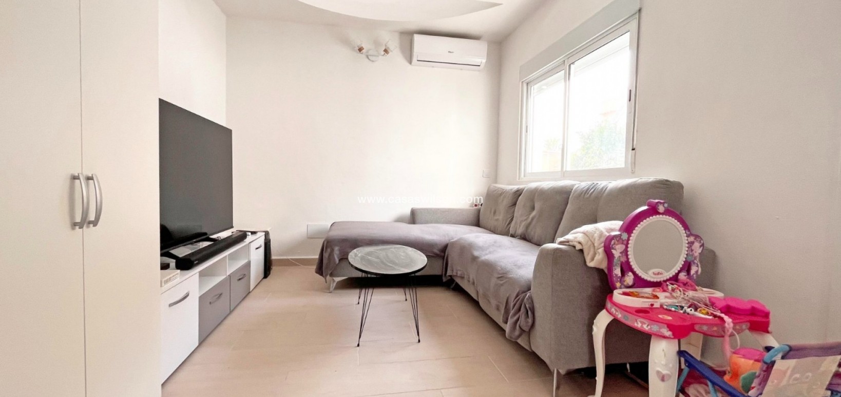 Sale - Bungalow - Orihuela Costa - Playa Flamenca