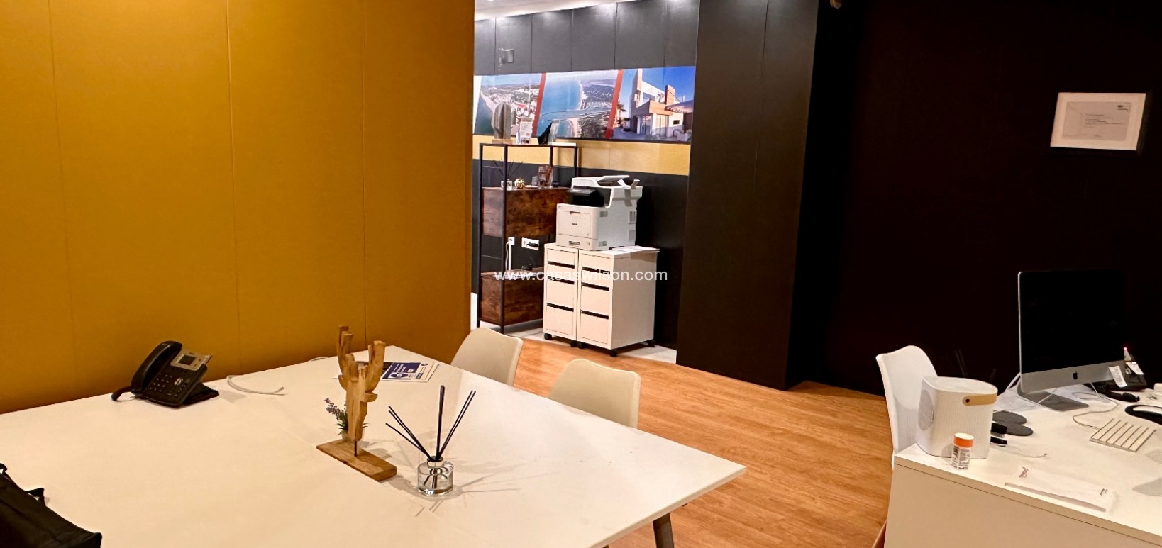 Sale - Business premises - Guardamar del Segura - Guardamar Center