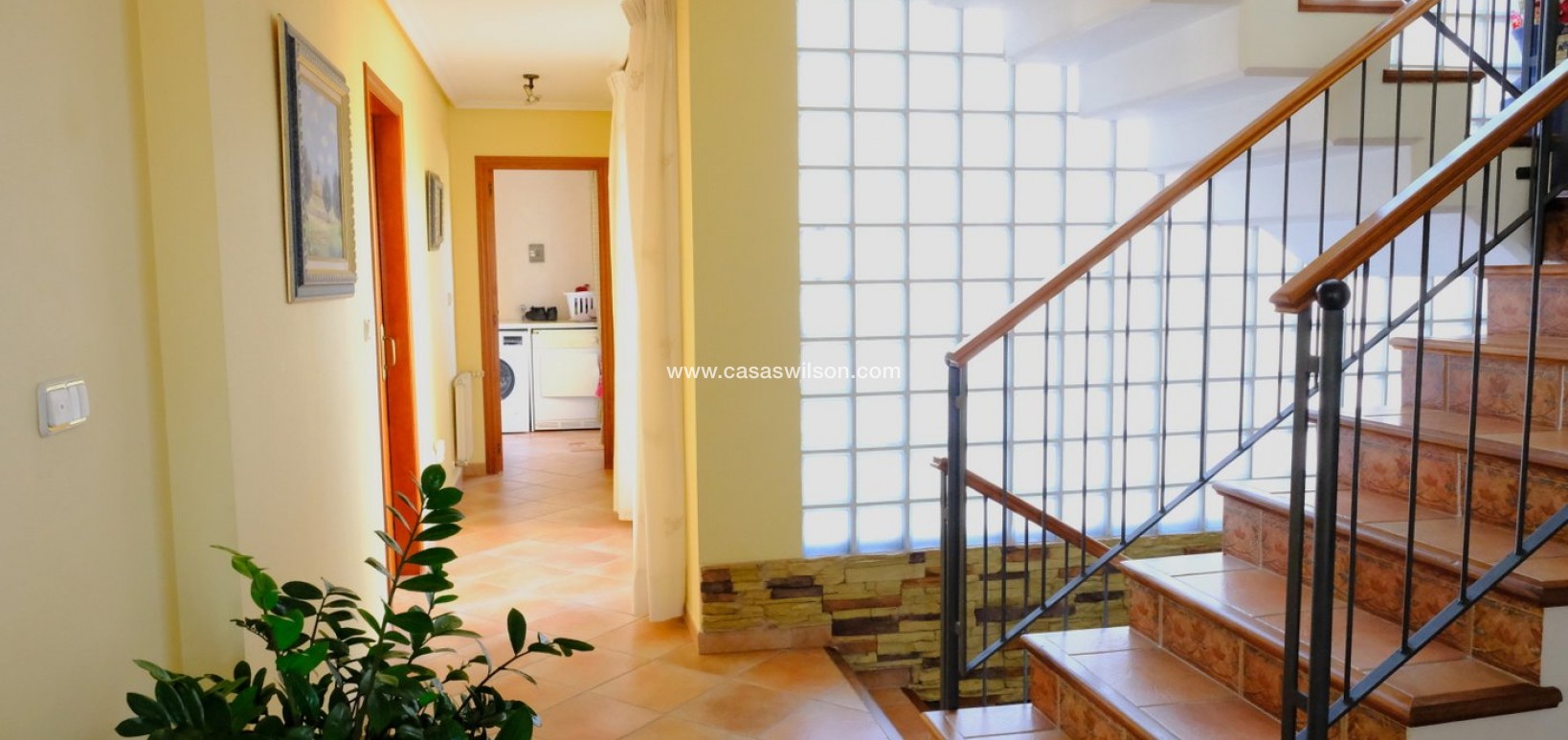 Sale - Country Property/Finca - Orihuela