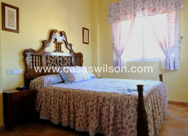 Sale - Country Property/Finca - Orihuela