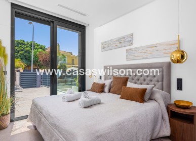 Sale - Villa - El Campello - El Amerador