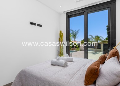 Sale - Villa - El Campello - El Amerador