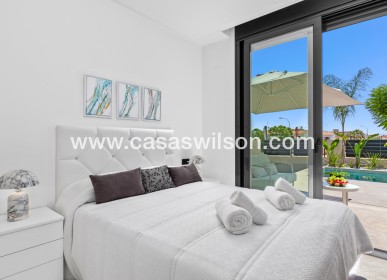 Sale - Villa - El Campello - El Amerador