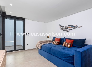 Sale - Villa - El Campello - El Amerador