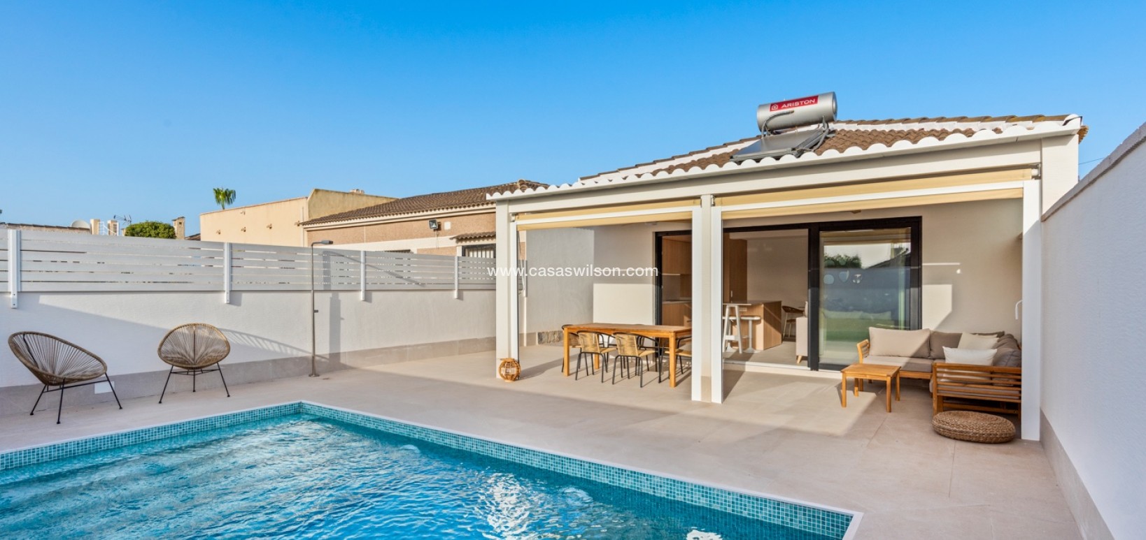 Sale - Villa - Torrevieja - El chaparral