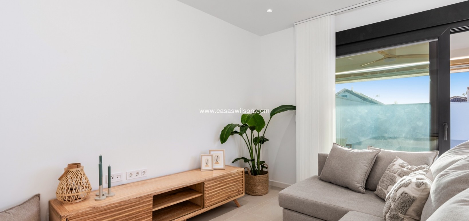 Sale - Villa - Torrevieja - El chaparral