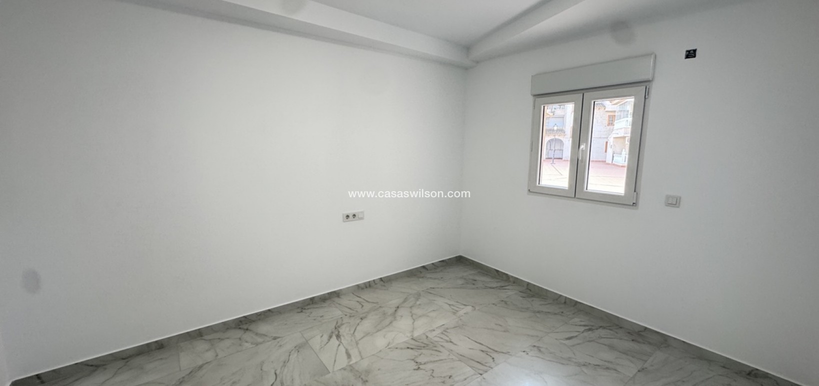 Sale - Apartment - Torrevieja