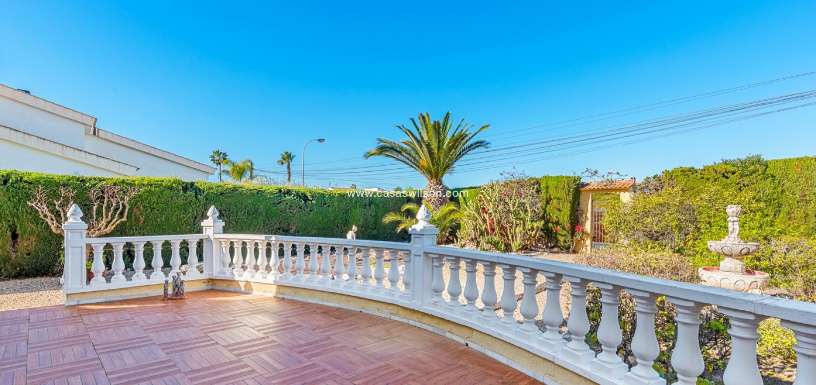 Venta - Chalet - Torrevieja - La Siesta