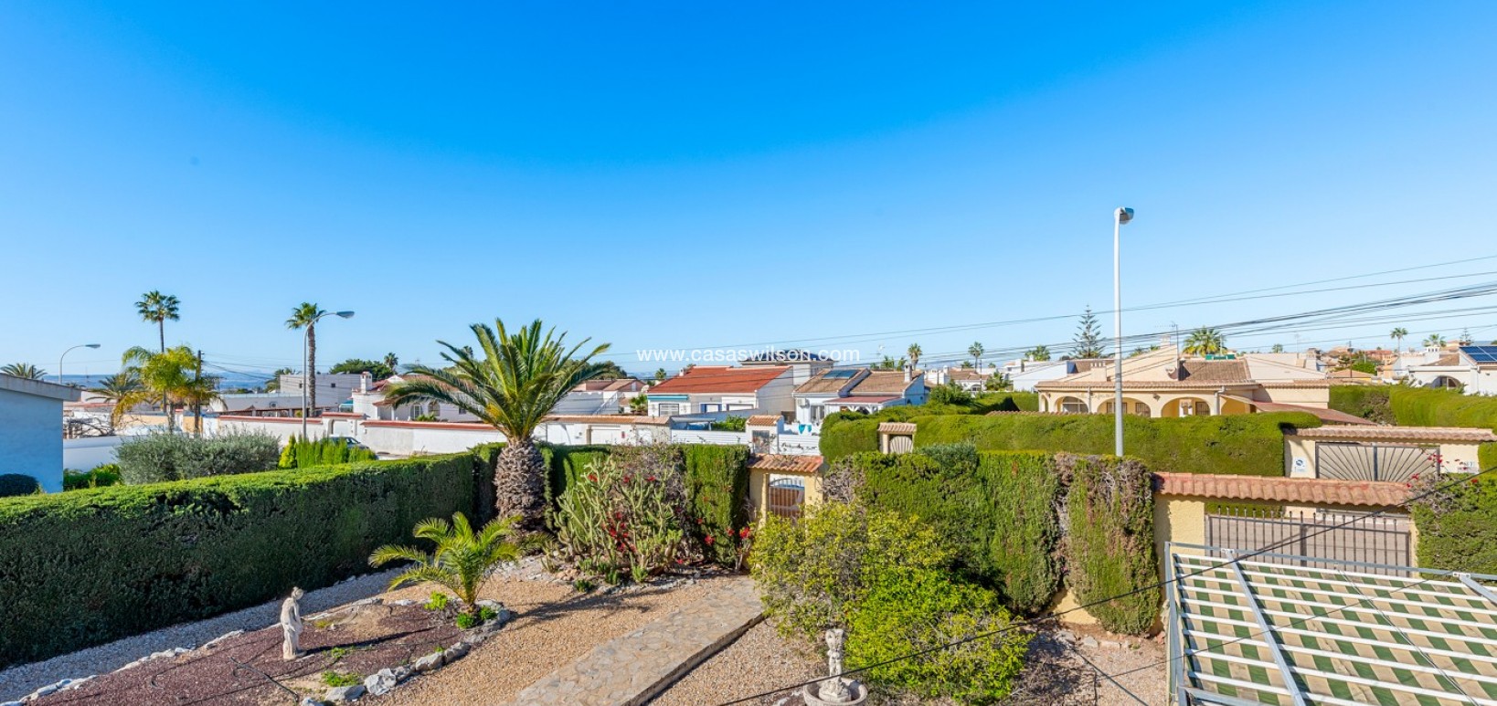 Venta - Chalet - Torrevieja - La Siesta