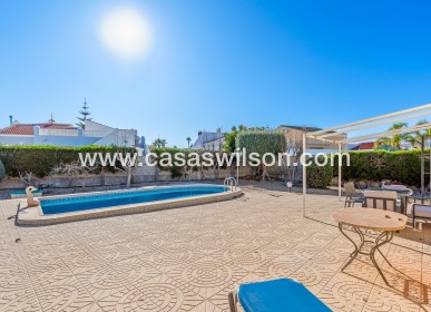 Venta - Chalet - Torrevieja - La Siesta