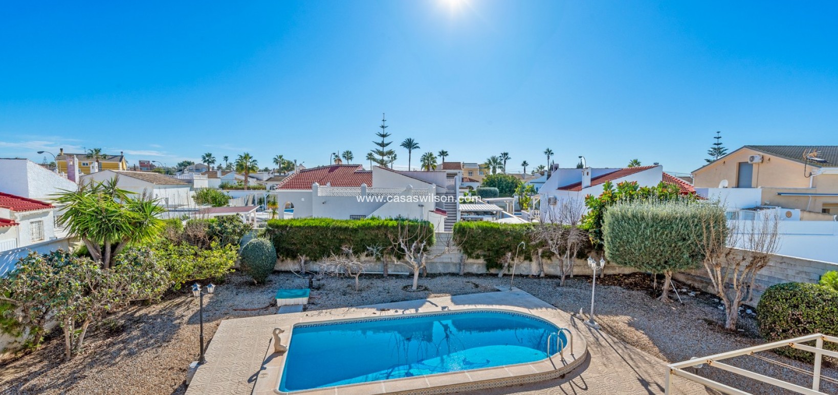 Venta - Chalet - Torrevieja - La Siesta