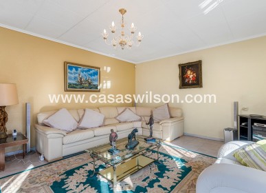 Venta - Chalet - Torrevieja - La Siesta