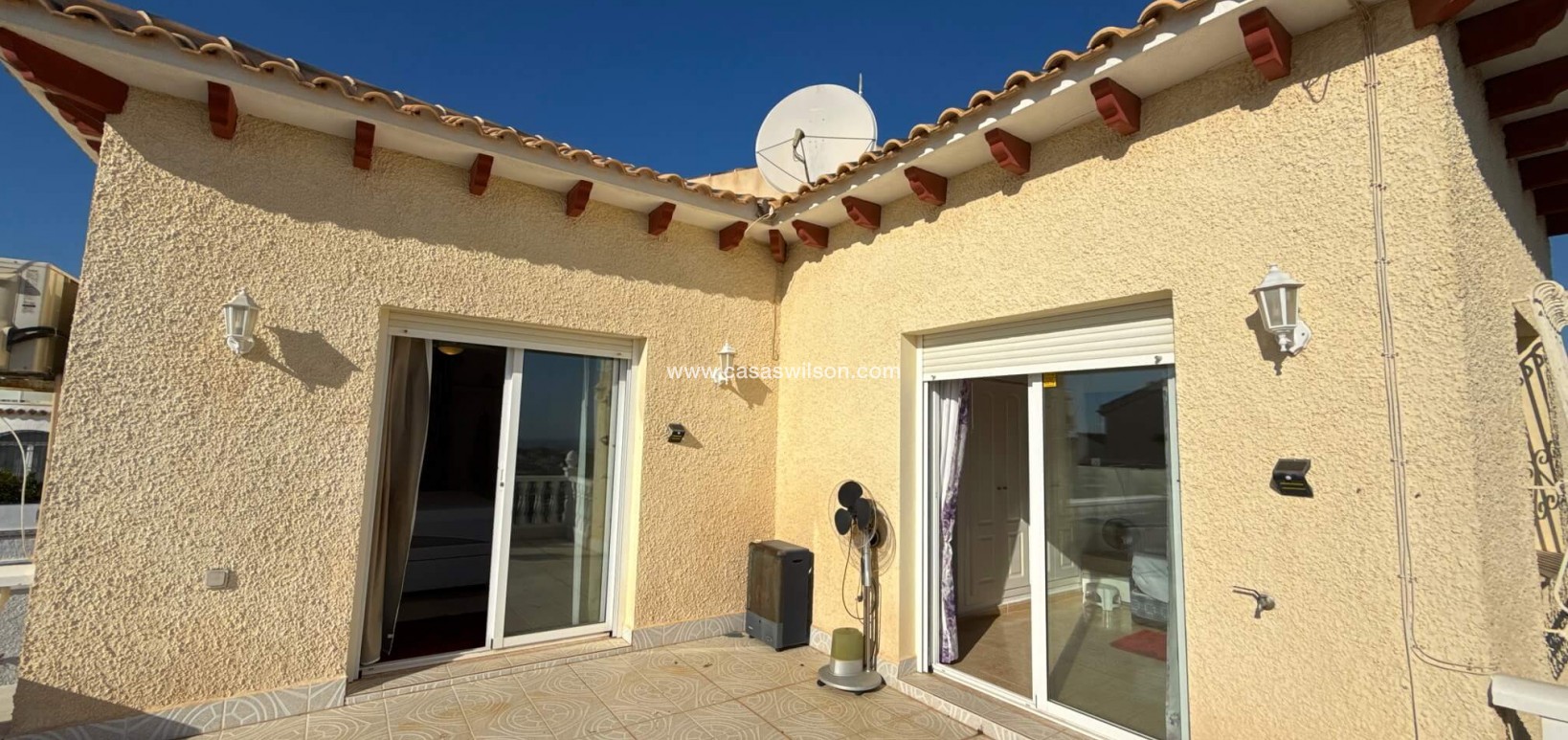 Sale - Villa - Villamartin