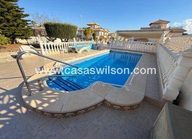 Sale - Villa - Villamartin