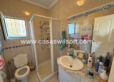 Sale - Villa - Villamartin