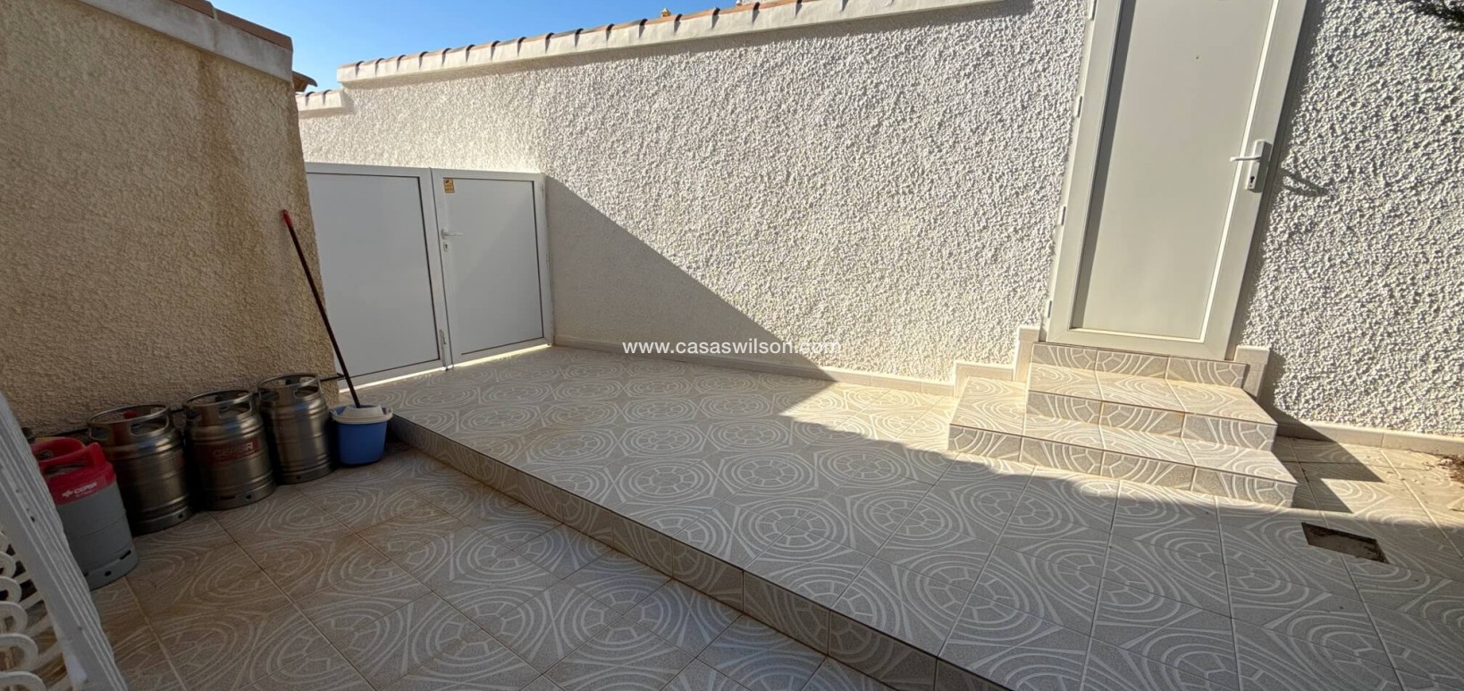 Sale - Villa - Villamartin