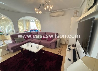 Sale - Villa - Villamartin