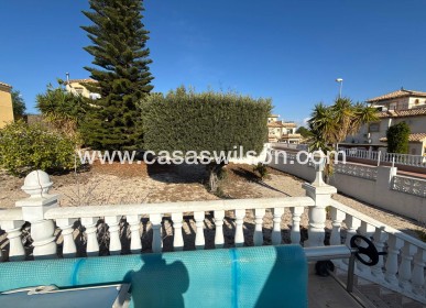 Sale - Villa - Villamartin