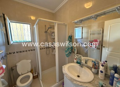 Sale - Villa - Villamartin