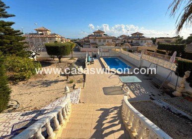 Sale - Villa - Villamartin