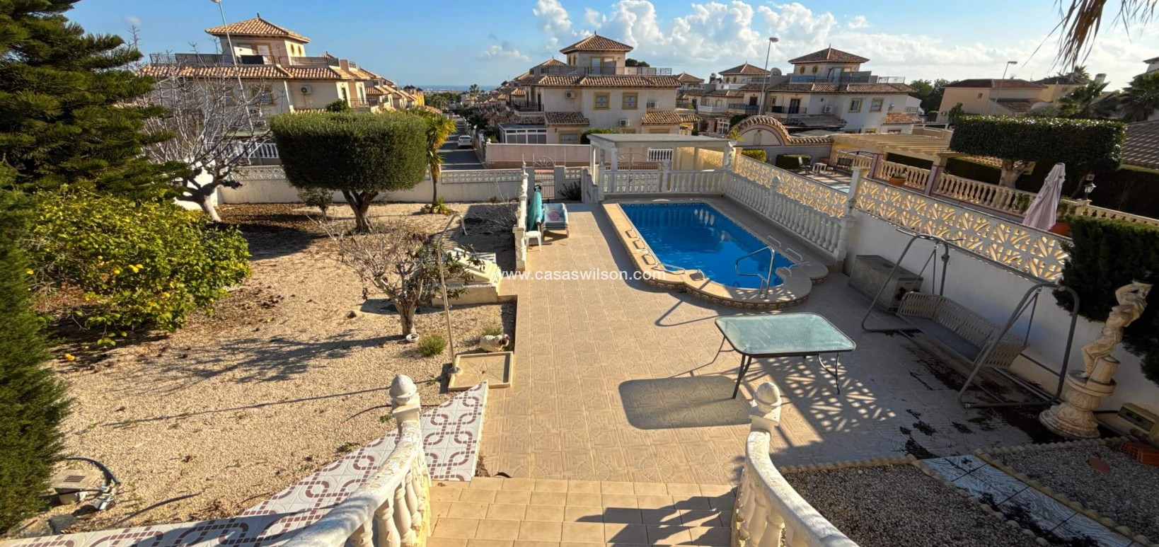 Sale - Villa - Villamartin