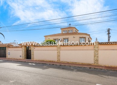 Sale - Villa - Torrevieja