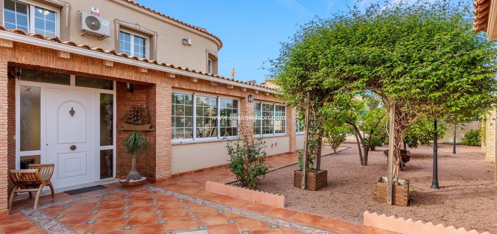 Sale - Villa - Torrevieja