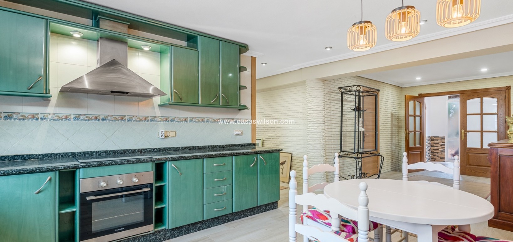 Sale - Villa - Torrevieja