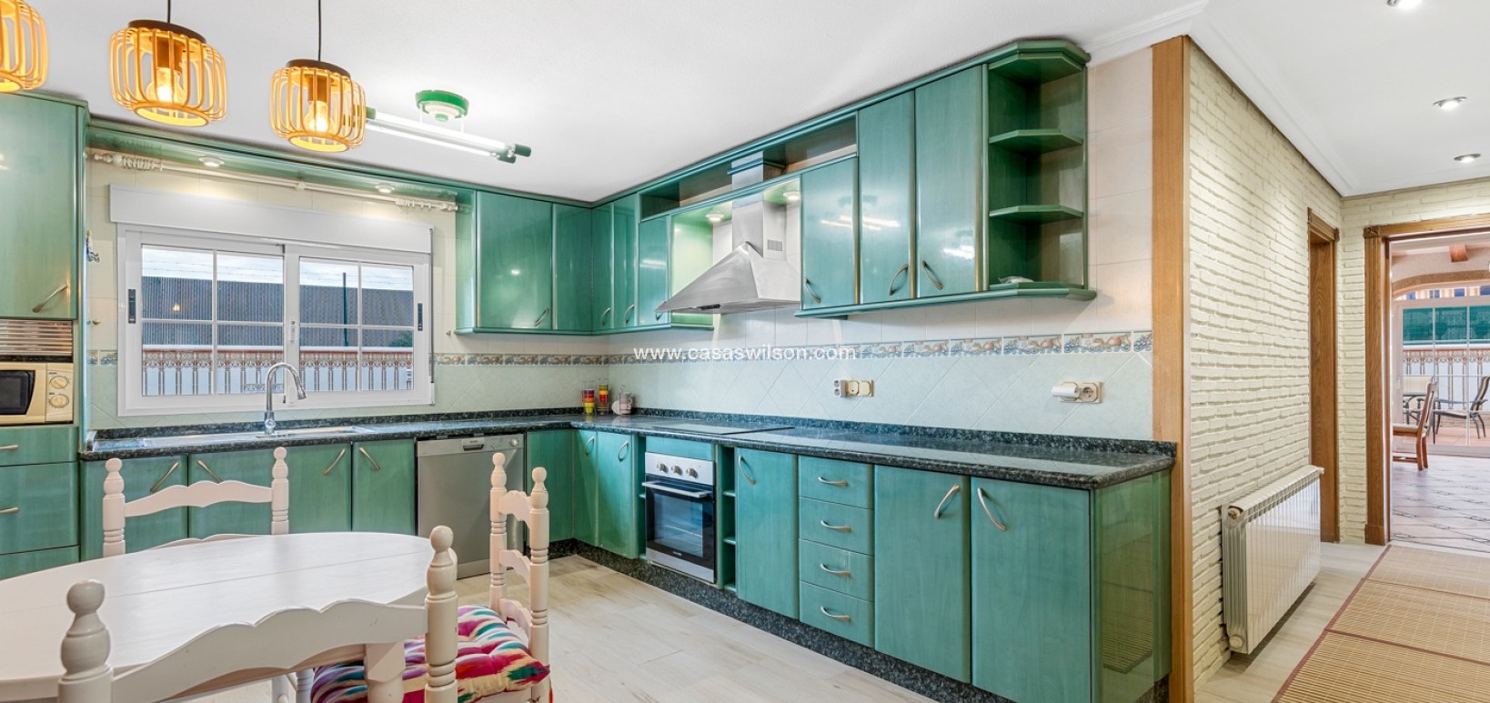 Sale - Villa - Torrevieja